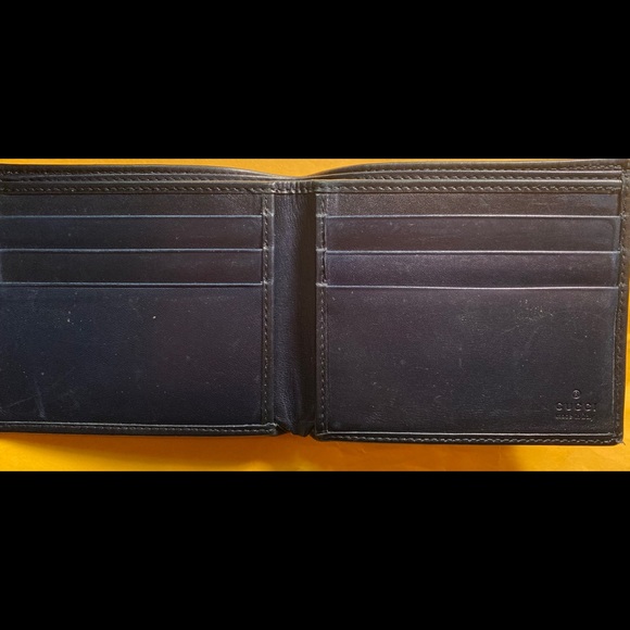 🔴SOLD🔴 Authentic Gucci Wallet - Picture 7 of 7